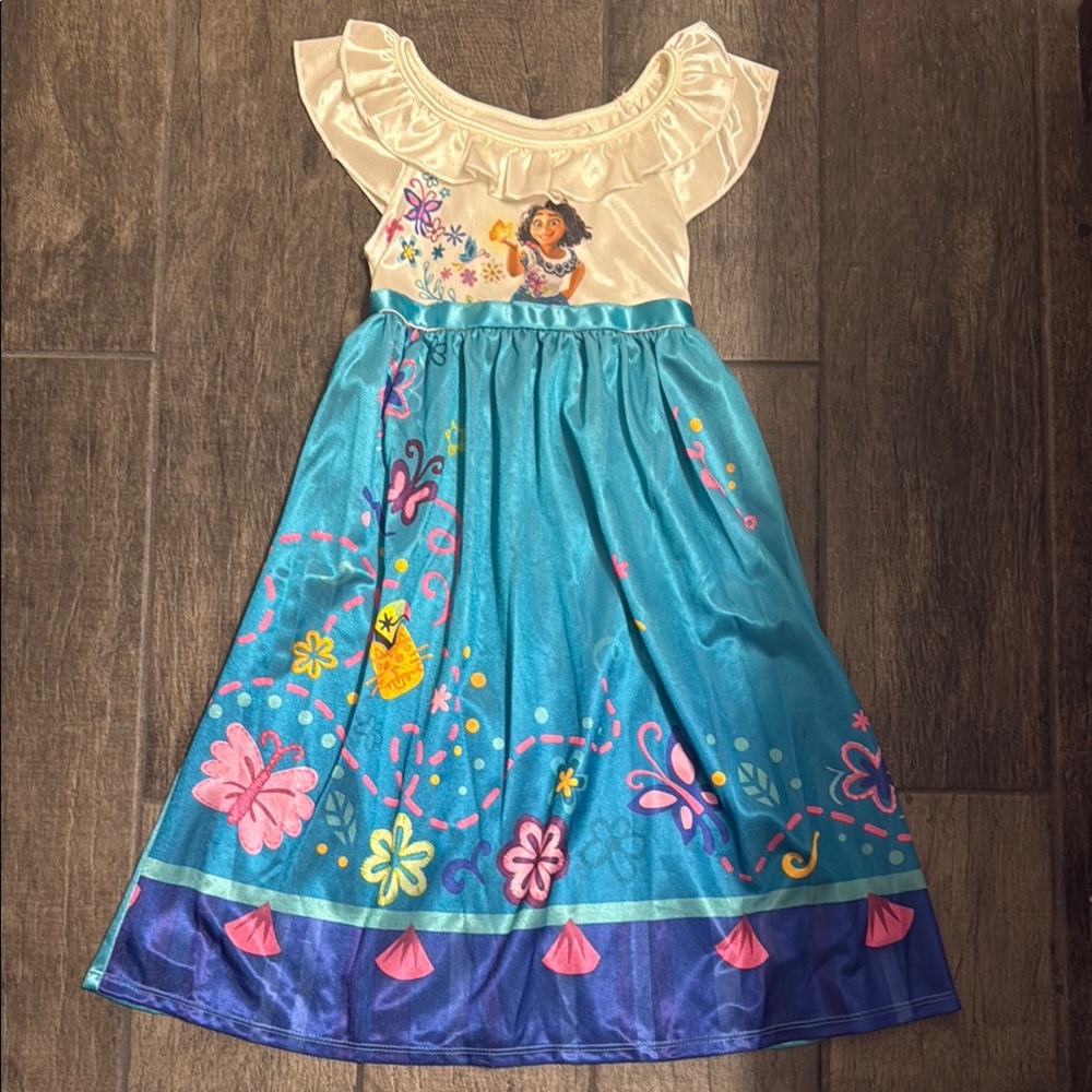 NWOT Girls Encanto Dress - size 4